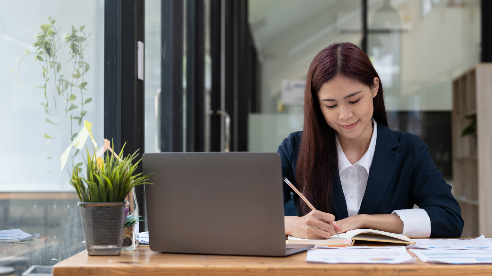 Bizom Dich vu van phong